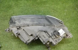 Фара правая для Volkswagen Tiguan 2016 года на фотографиях