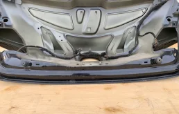 Крышка багажника для Volkswagen Passat 2010 года на фотографиях