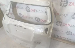 Крышка багажника для Toyota RAV4 2013 года на фотографиях