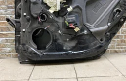 Двери для Audi A6 2003 года на фотографиях