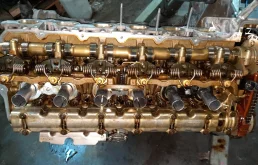 Двигатель без навесного для BMW 5er 2006 года на фотографиях