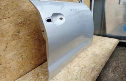 Двери для Toyota Land Cruiser 2004 года на фотографиях