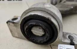 Качающийся рычаг правый для Volvo XC90 на фотографиях