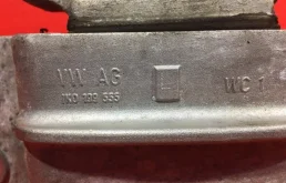 Опора двигателя передняя левая верхняя для Volkswagen Jetta 2005 года на фотографиях