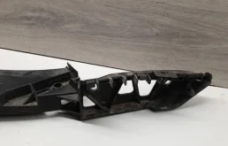 Кронштейн крыла передний левый для Volkswagen Polo 2018 года на фотографиях