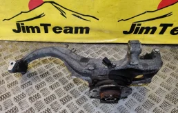 Кулак поворотный правый для Audi A6 2016 года на фотографиях