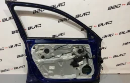 Дверь передняя левая для Volkswagen Passat 2001 года на фотографиях