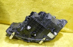 Фара правая для BMW 5er 2023 года на фотографиях