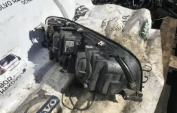 Фара левая для Volvo S80 2005 года на фотографиях