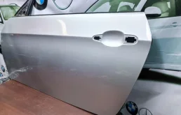 Дверь передняя левая для BMW 3er 2006 года на фотографиях