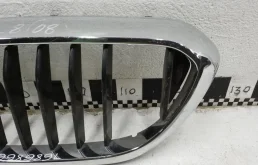 Решетка радиатора левая для BMW 5er 2023 года на фотографиях