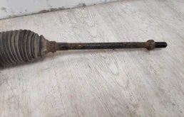 Рулевая рейка для Mitsubishi Outlander 2010 года на фотографиях