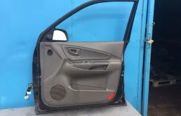 Дверь передняя правая для Hyundai Tucson 2008 года на фотографиях