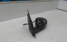 Стекла и зеркала для Volkswagen Polo 2019 года на фотографиях