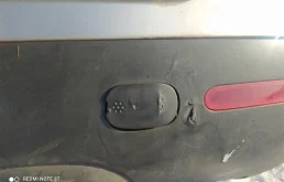 Накладка заднего бампера для Volkswagen Touareg 2004 года на фотографиях