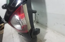 Фонарь внутренний правый для Ford Kuga 2010 года на фотографиях