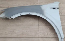 Крылья для Volkswagen Tiguan 2016 года на фотографиях