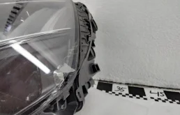 Фара левая для Audi Q8 на фотографиях