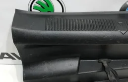 Замок капота для Skoda Octavia 2012 года на фотографиях