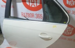 Дверь задняя левая для Volkswagen Jetta 2009 года на фотографиях