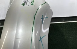 Крыло правое для Mercedes-Benz S class 2018 года на фотографиях