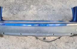 Накладка заднего бампера для Volkswagen Touareg 2010 года на фотографиях