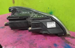 Фары для Skoda Octavia 2004 года на фотографиях