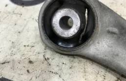 Рычаг передний левый нижний для BMW 5er 2013 года на фотографиях