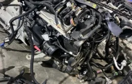 Двигатель без навесного для BMW 1er 2015 года на фотографиях