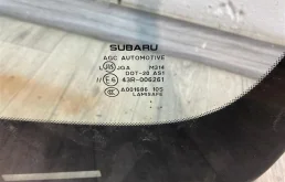 Лобовое (ветровое) стекло для Subaru Forester на фотографиях