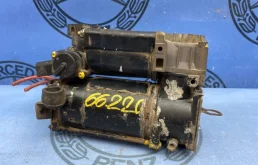 Компрессор пневмоподвески передний для Mercedes-Benz S class 2004 года на фотографиях