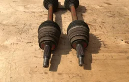 Привод задний левый для Mitsubishi Pajero 2018 года на фотографиях