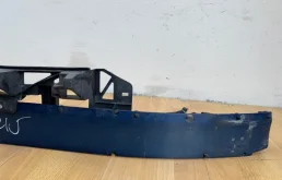 Усилитель бампера передний верхний для Opel Astra 2005 года на фотографиях