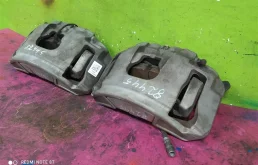 Суппорт передний левый для Audi A6 2014 года на фотографиях