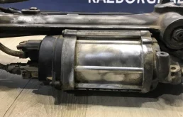 Рулевая рейка для Skoda Octavia 2008 года на фотографиях