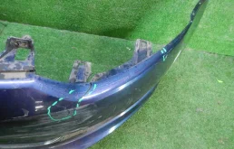 Бампер для Volkswagen Polo 2009 года на фотографиях