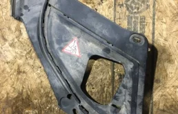 Замок капота для BMW 5er 2015 года на фотографиях