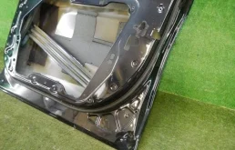 Дверь передняя правая для BMW X3 2023 года на фотографиях