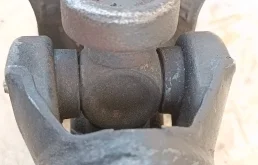 Карданный вал передний для Mitsubishi Pajero 2005 года на фотографиях