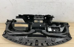 Торпедо (в сборе) для Volkswagen Tiguan 2016 года на фотографиях