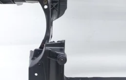 Панель радиатора (телевизор) для Volkswagen Caddy 2008 года на фотографиях