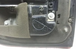 Фонарь левый для Toyota Land Cruiser 2008 года на фотографиях