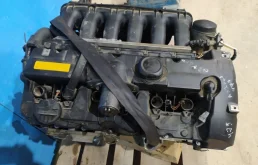 Двигатель без навесного для BMW 5er 2007 года на фотографиях
