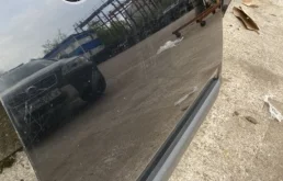 Дверь передняя правая для Land Rover Discovery 2008 года на фотографиях