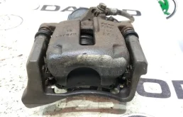 Суппорт задний левый для Volkswagen Passat 2015 года на фотографиях