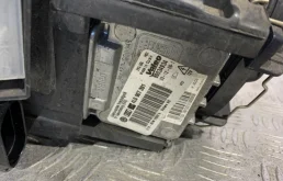 Фары для Volkswagen Passat 2006 года на фотографиях