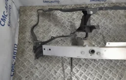 Усилитель переднего бампера для Mercedes-Benz GLK class 2009 года на фотографиях