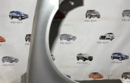 Крыло правое для Volvo S80 2005 года на фотографиях