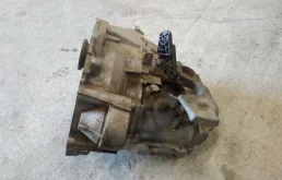 МКПП для Volkswagen Golf 2014 года на фотографиях