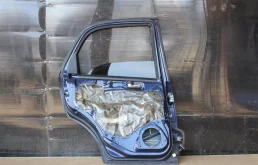 Двери для Suzuki SX4 2015 года на фотографиях